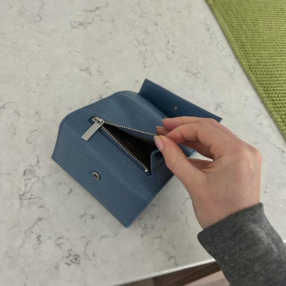 Matt & Nat Brand New Blue Wallet - Picture 7 of 9